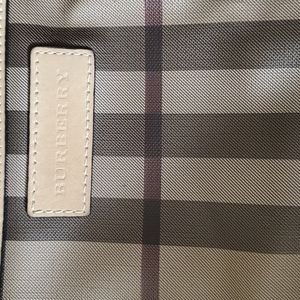 Burberry clutch